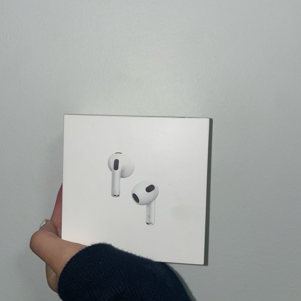 Brand new Generation 3 airpods